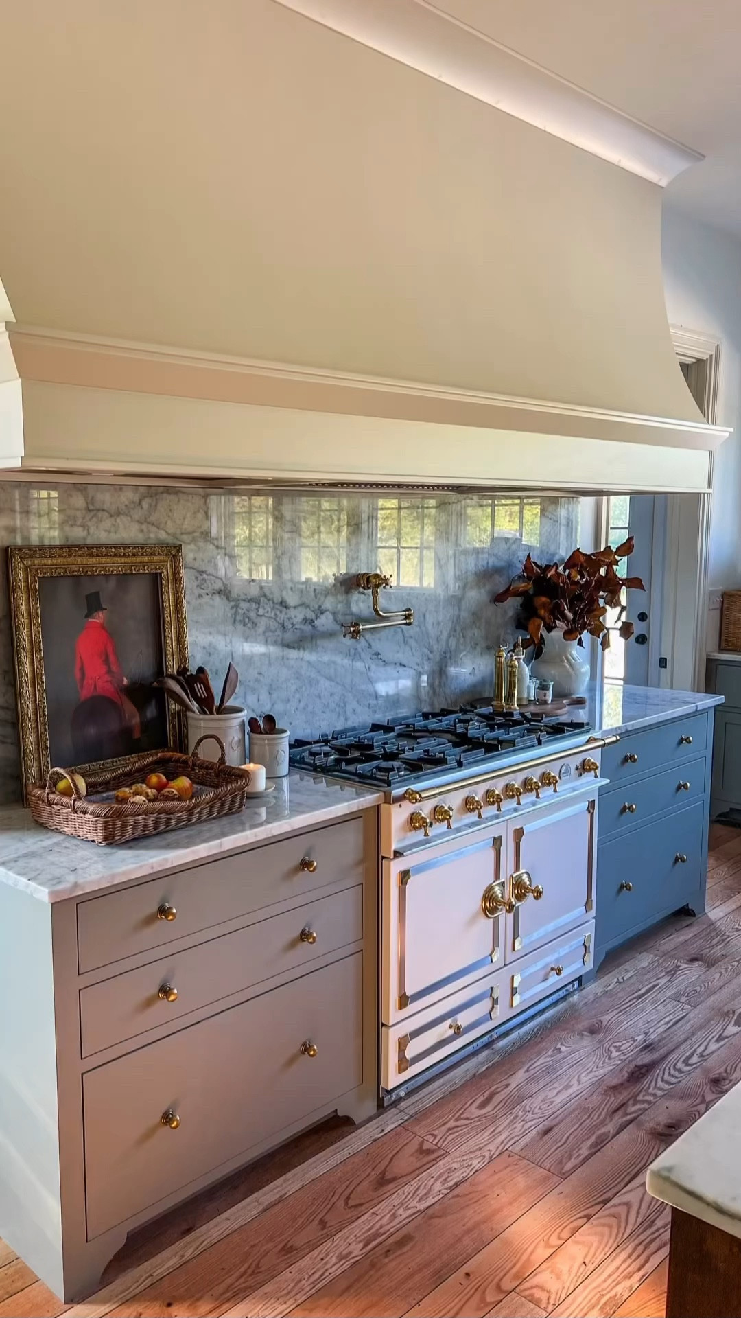 
It’s beginning to feel like fall at Winfield House 🍂 This is my favorite time of year. I’ve always felt it’s a time of renewal and reflection. Maybe because as a child fall was always the start of a new school year…does anyone else feel that way? Anyway, this year is extra special because it’s our first autumn at Winfield. The landscape is changing and it’s a sight to behold. God is so good 🤍 baskets, ironstone, fall stems, salt grinder, pepper grinder, equestrian, olive oil cruet, farmhouse pottery, vintage, antiques

#LTKhome #LTKSeasonal #LTKHoliday