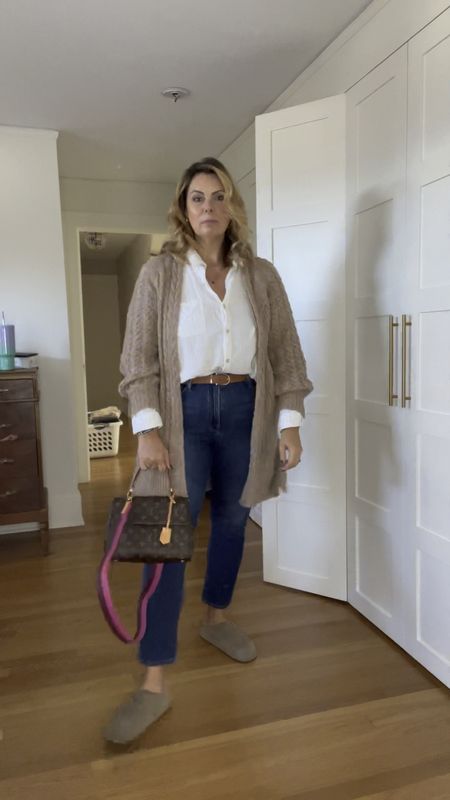 It’s basically a Hilow midsize uniform for the middle-age woman Louis Vuitton meets target with a dash of frame denim 

#LTKover40 #LTKitbag #LTKmidsize