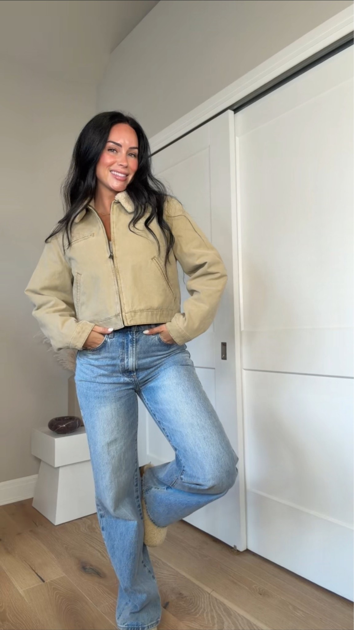 Aritzia outfit Inspo ✨

My sizing 5’7, 145lbs, 32dd
I’m wearing a size small tops, size 27 jeans 

@Aritzia   #aritziapartner #ad
