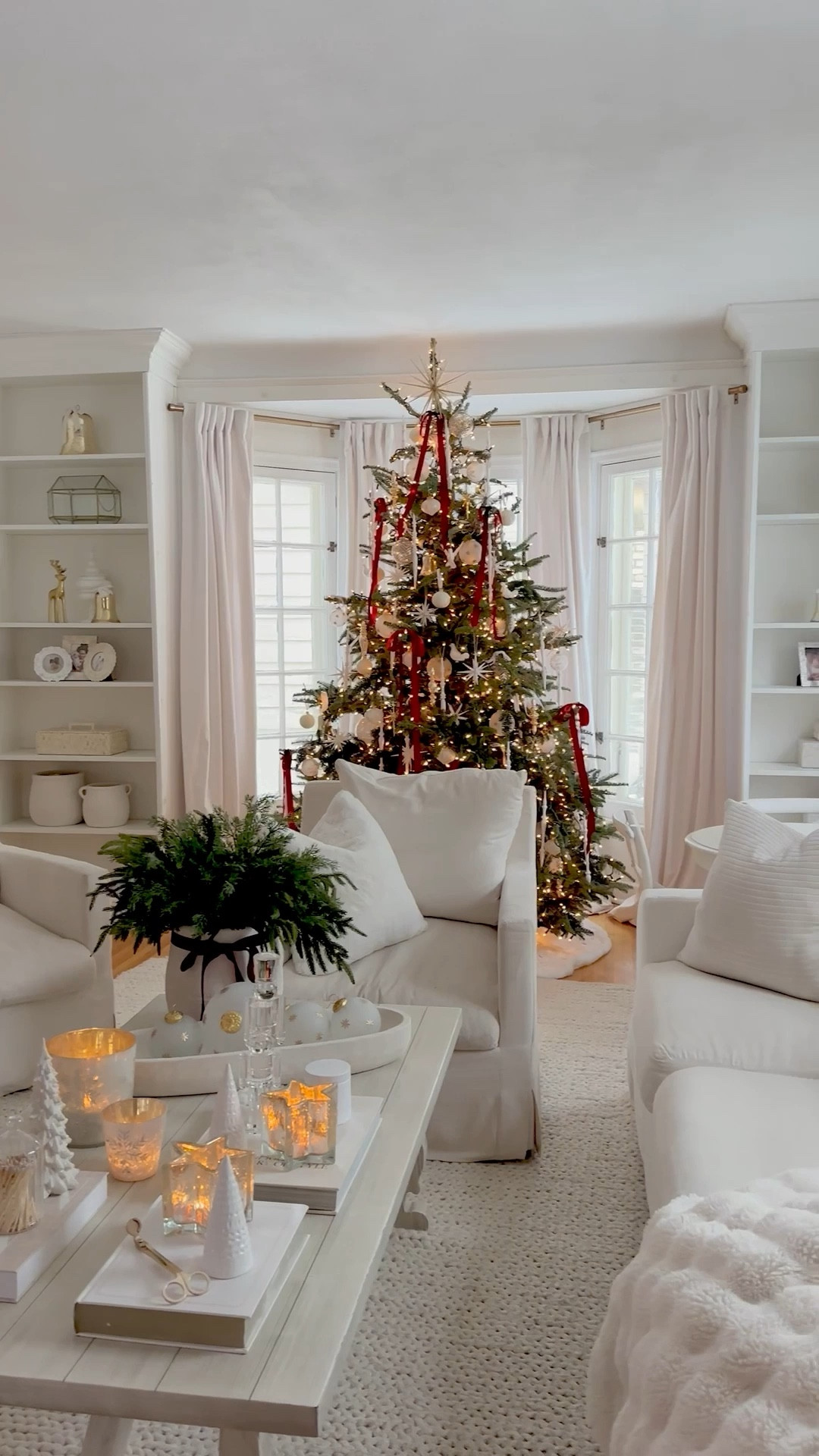 Living room Christmas tree 

#LTKHoliday #LTKdayinmylife #LTKGiftGuide