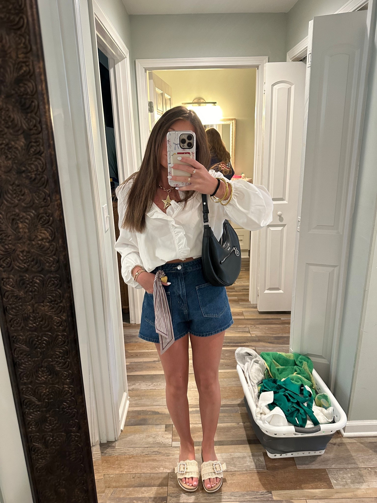 necklace from TJ max and scarf from small boutique 

#LTKTravel #LTKSeasonal #LTKU