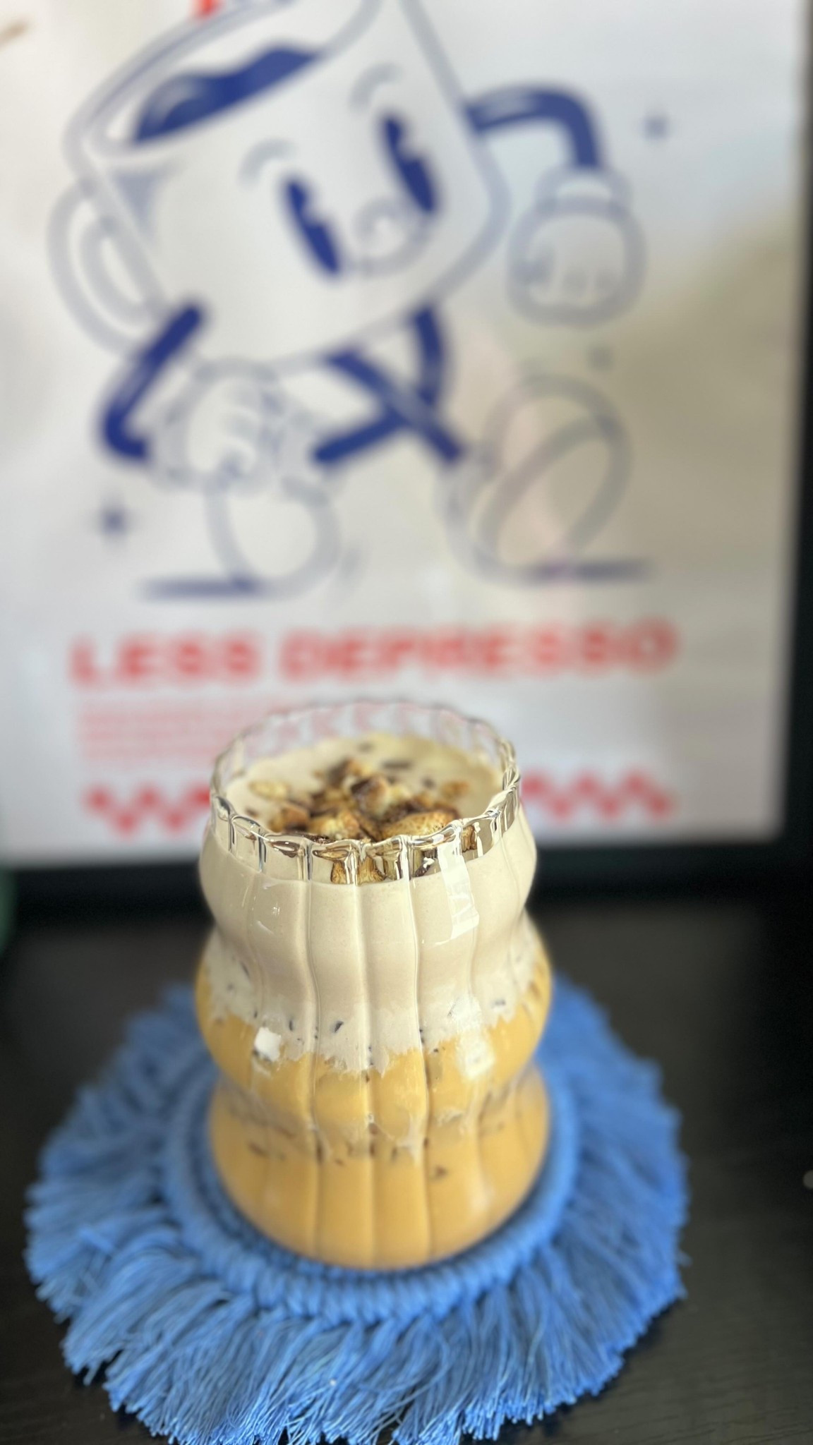 My personal fave - the tagalong 😍 a peanut butter latte with chocolate cold foam & crushed cookies for topping ❤️

•cookie butter @traderjoes 
•bianco doppio @nespressousa 
•peanut butter syrup @davinci_gourmet 
•sweet cream creamer @chobani 
•heavy cream
•chocolate sauce @ghirardelli 
•crushed tagalongs for topping 

✨I’m Meg, the Iced Coffee Connoisseur! I’m bringing you all things coffee — including fun at home recipes & honest reviews of coffee shops all across NJ✨

#icedcoffeeconnoisseurs #athomecoffee #coffeeinspo #coffeerecipes #athomecafe #nespressorecipes #coffeeathome #tagalong #tagalongs #girlscoutcookies #girlscoutcookielatte #tagalonglatte #latterecipes #lattesathome