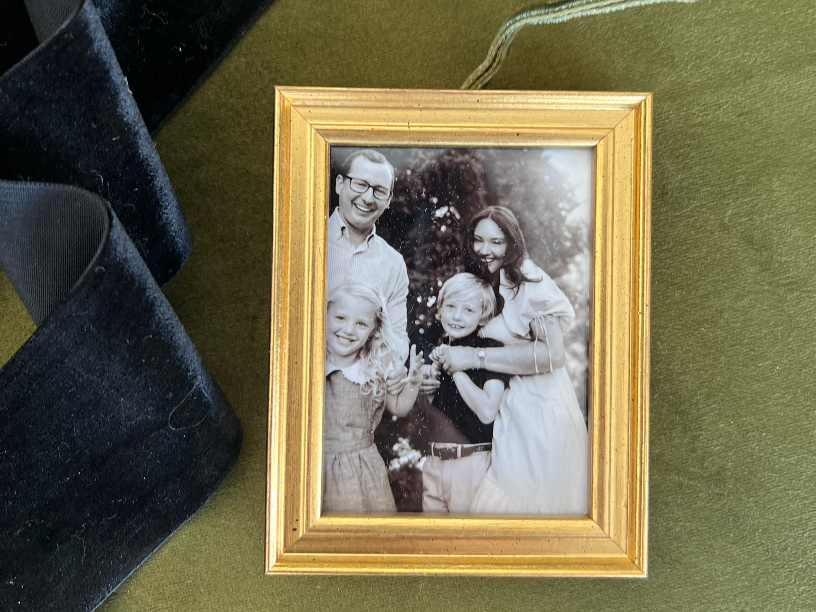 My favorite tradition to give and to get for myself! I dream of our tree dripping with framed photos as my kids get older 

#LTKfamily #LTKHoliday #LTKkids