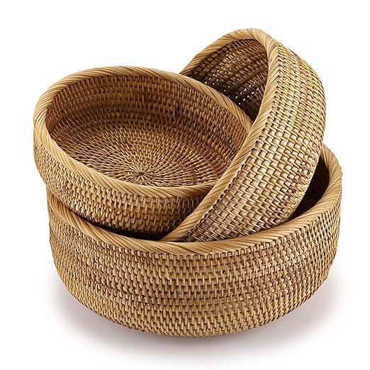 BTSKY Set of 3 Round Rattan Woven Fruit Basket - Handmade Wicker Food Staorage Tray Snack Organiz... | Amazon (CA)