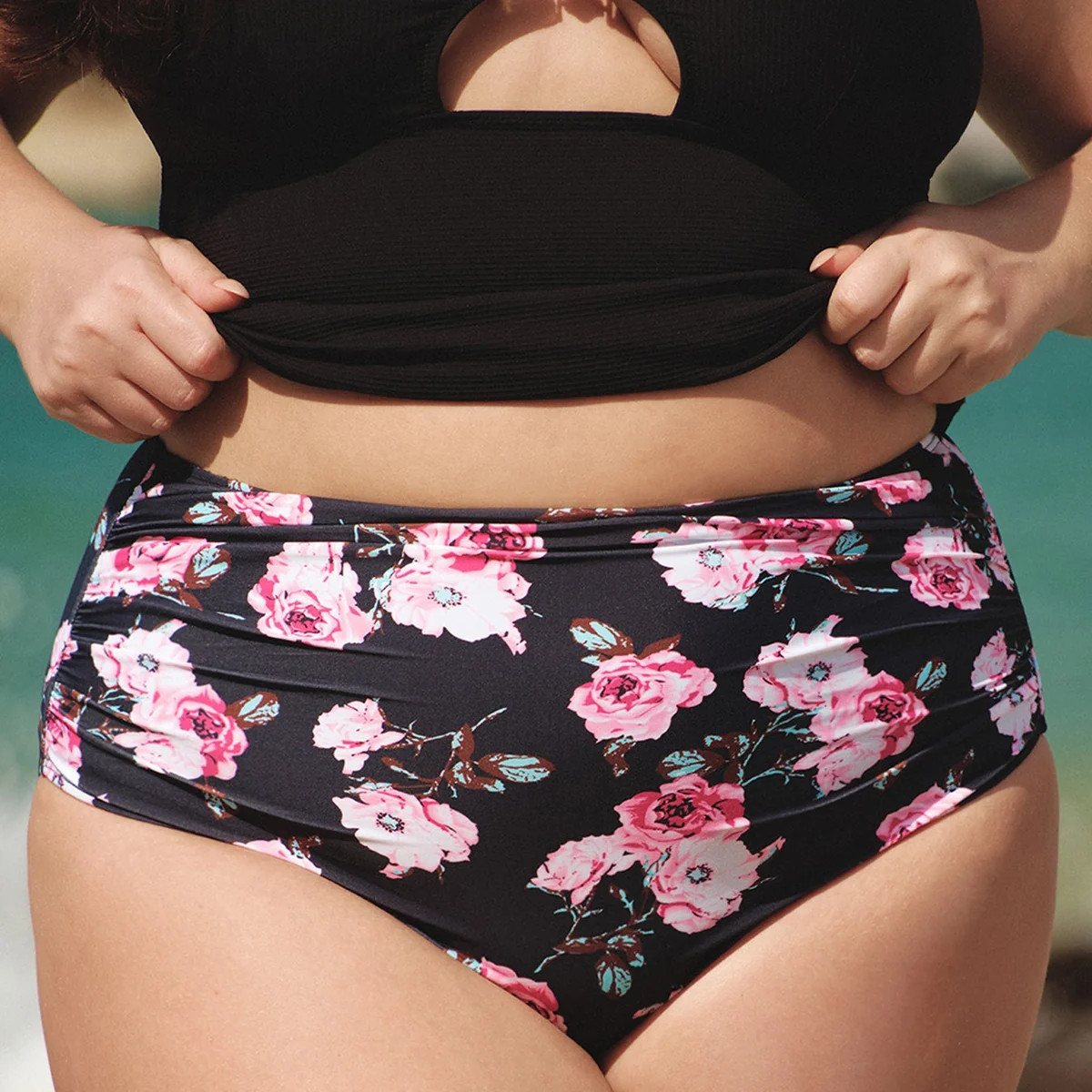 Black Floral Plus Size Bikini Bottom & Reviews - Black - Sustainable Plus Size Bikinis | BERLOOK | BERLOOK