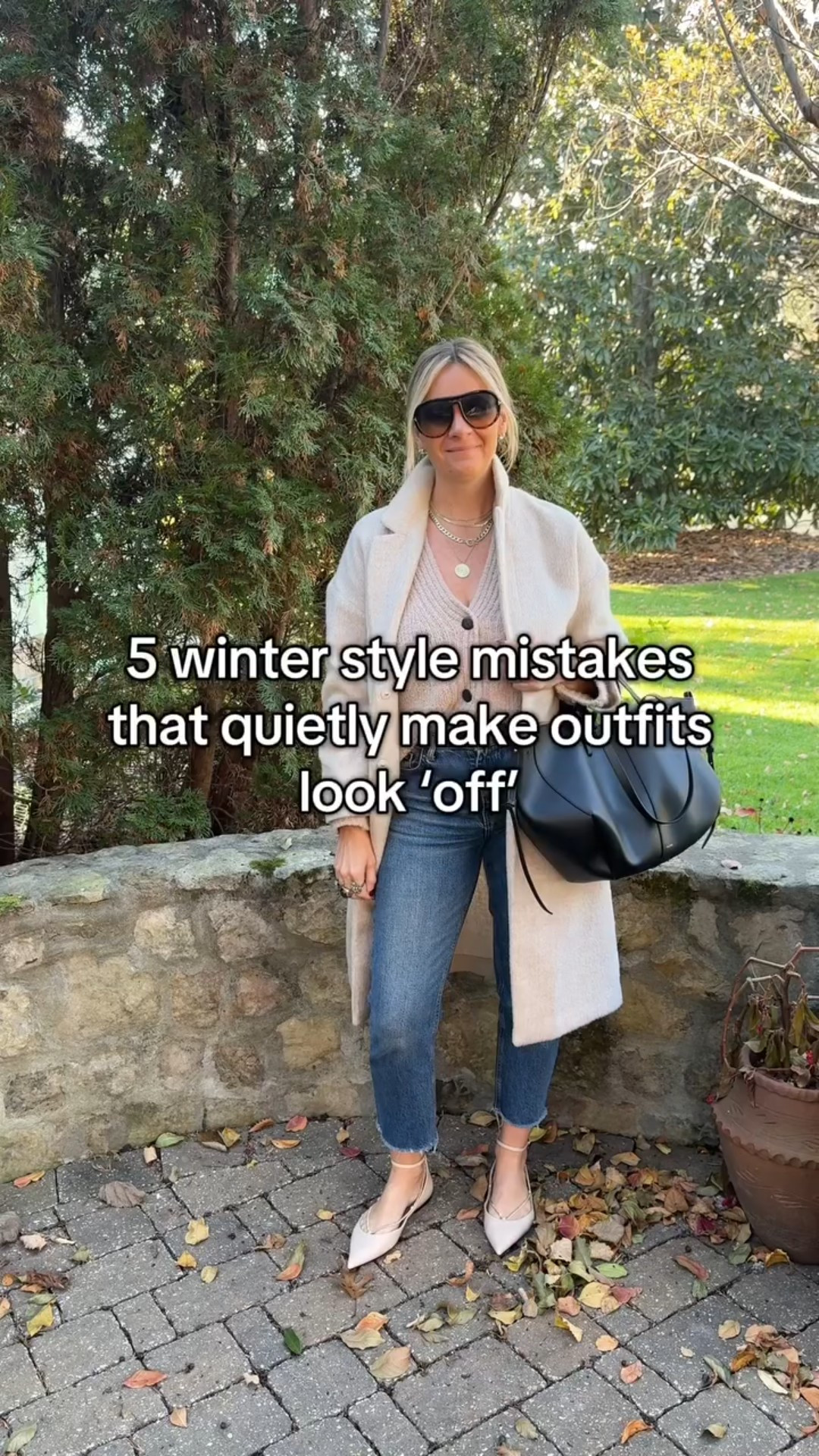 Same color, same texture, same weight — winter outfits can quickly start to look heavy and flat. 

What’s missing? 
Contrast. Structure. Depth. 

Even neutral outfits need variation: 
• soft + structured 
• matte + texture 
• fitted + relaxed 

This is where styling actually lives — not in buying more clothes, but in knowing how to combine them. 

And this is exactly what we teach our clients. Follow for more stylist-level winter advice you won’t hear everywhere else.