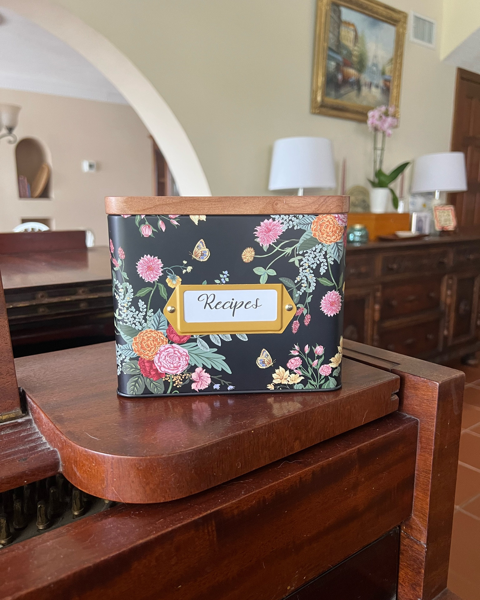 My new recipe box is here. I decided to go old school and start getting my recipes off of Pinterest and other apps! I don’t know about you- but the online recipes have become a chore for me- I forget where I saved them, I forget they exist, I forget to save or I end up finding the wrong one! So I’m going old school! I’m going to start writing my favorites down and saving them in this box! 

Try it out too! It makes a great gift too!

#LTKdayinmylife #LTKOver40 #LTKHome