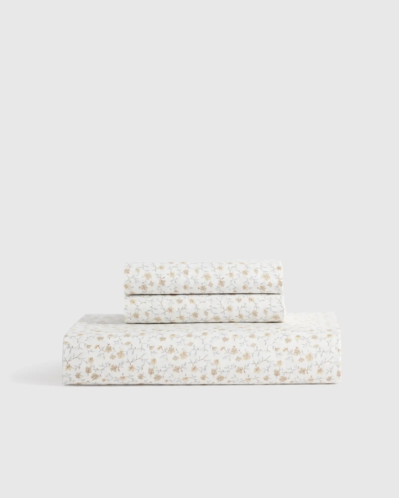 Classic Organic Percale Fitted Sheet Set in Toffee Florette | Quince