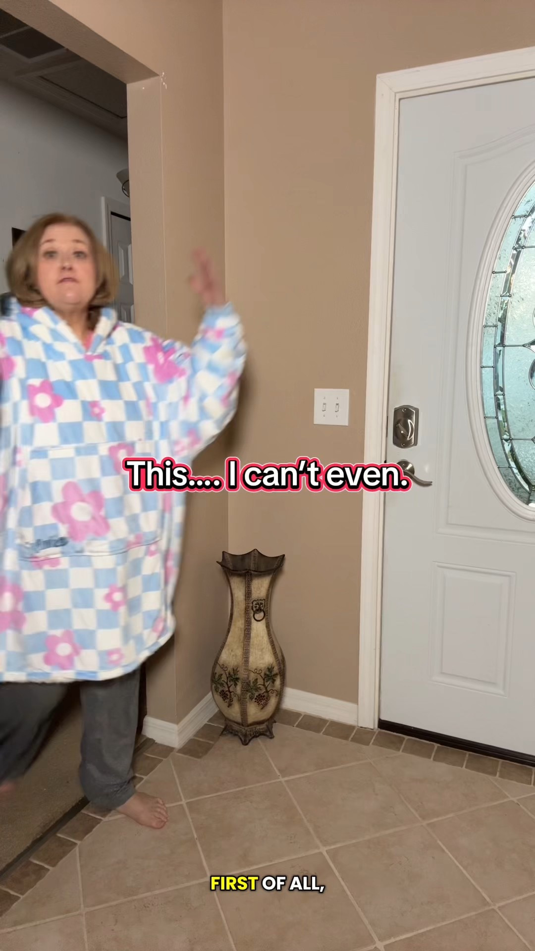 Warm, cozy, and oversized in the best way ❄️ The Comfy Original feels like wrapping up in your favorite blanket—but with sleeves. It’s soft, plush, and perfect for lounging, chilly mornings, movie nights, or gifting. Once you put it on, good luck taking it off.

https://www.tiktok.com/t/ZP8U6pCCc/

#TheComfy #CozyEssentials #LoungewearLove #Over40Style #LTKHomeFinds #ComfortAndCozy #WinterMustHaves #LTKGiftGuide #SoftAndSnug #LTKLifestyle #CozySeason

#LTKHoliday #LTKGiftGuide #LTKSaleAlert