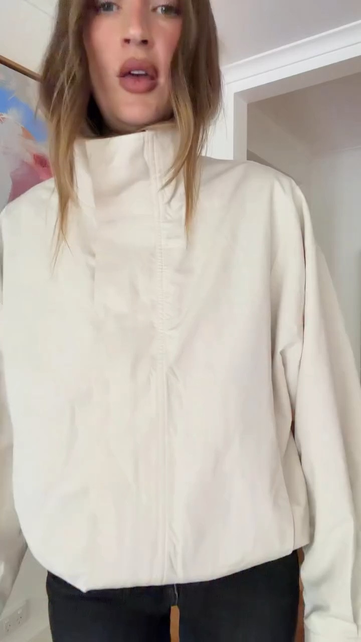 The track jacket. Set to be a hot item again this autumn/winter. However this season we’re seeing more styling with them over dressy outfits and not just worn casually. 

This one from Dissh is such a beautiful option. But if you’re looking to spend a little less, the one from Uniqlo is a great option. I bought mine last year and I wore it so much.

@dissh @uniqloau #Dissh #uniqlo #trackjacket #outfitideas #fashion #styleinspo #mumstyle