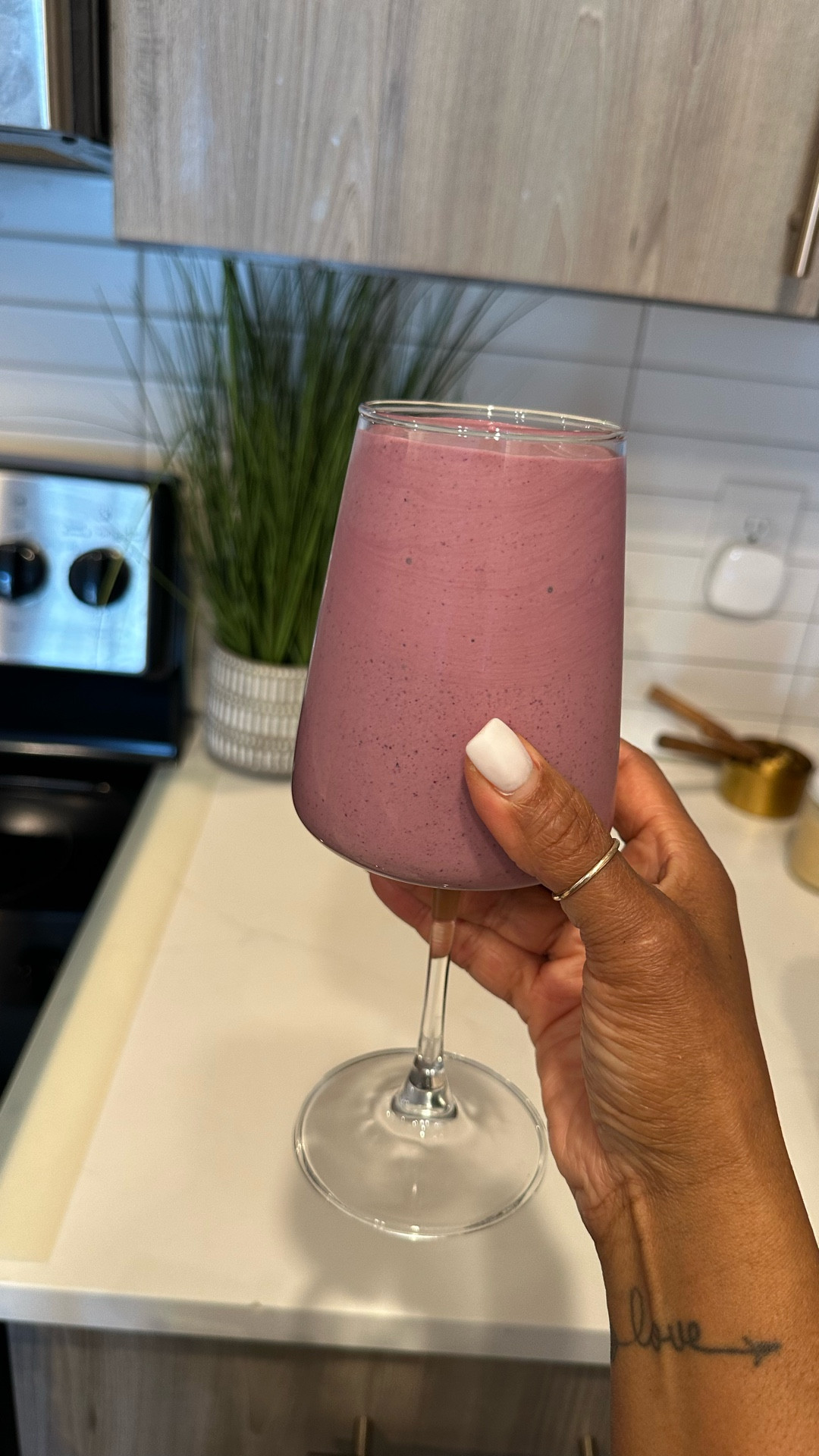 Go-to smoothie that’s actually healthy & tastes so soooo good! 💁🏾‍♀️✨

Because we’re celebrating World Health Day today,—mind, body, and glow-up included.

Smoothie Ingredients:
• Frozen Mixed Berries
• Protein Powder
• Lion’s Mane
• Maca Root
• Flaxseed Oil
• Collagen

Tell me—what’s in YOUR go-to blend? 👀👇🏾
•
•
•
#WorldHealthDay #HealthySmoothie #MorningRoutine #SmoothieRecipe #xoJalonda

#LTKfitnessgoals #LTKmorningroutine #LTKselfcare