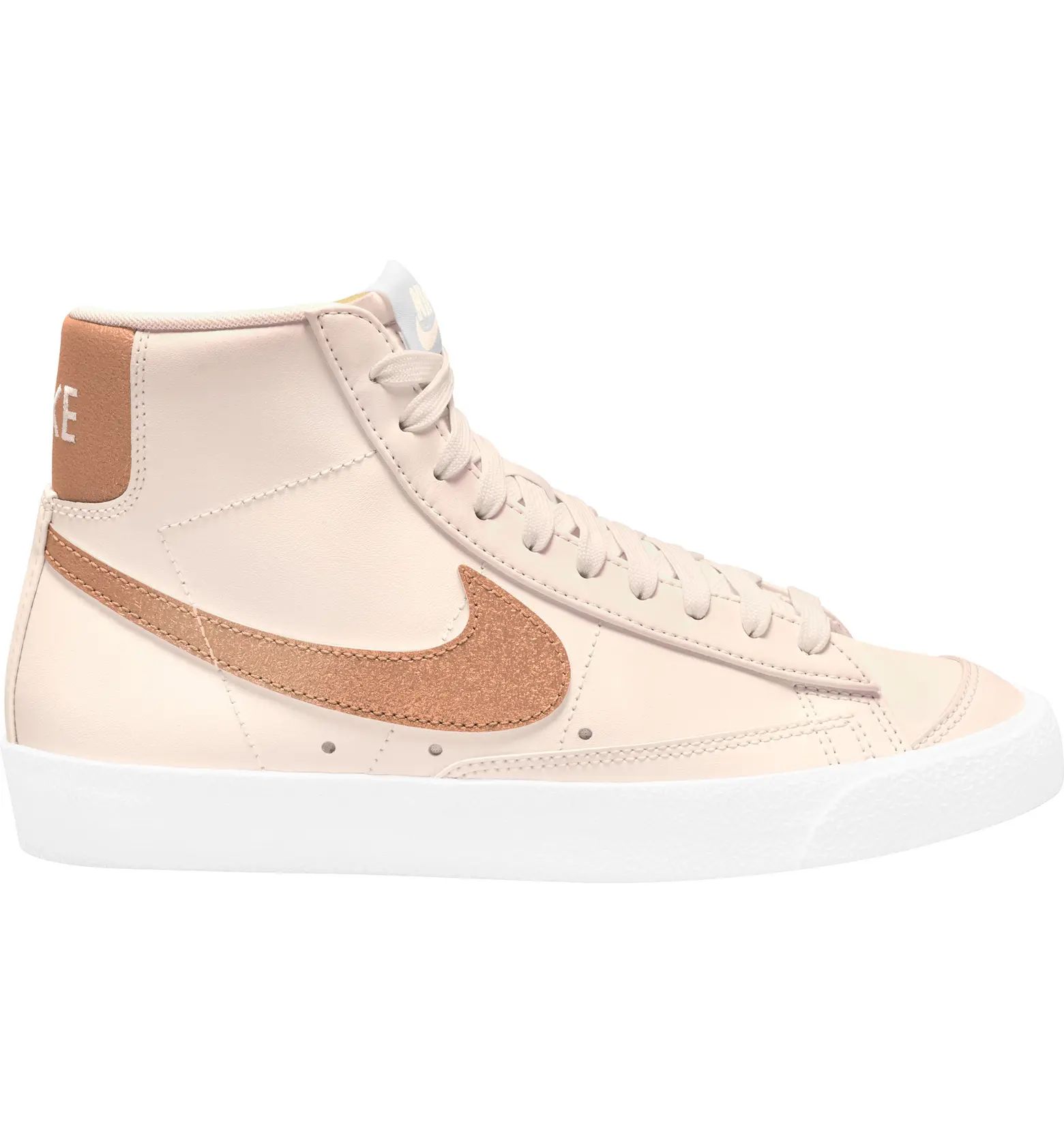 Blazer Mid '77 SE Sneaker | Nordstrom