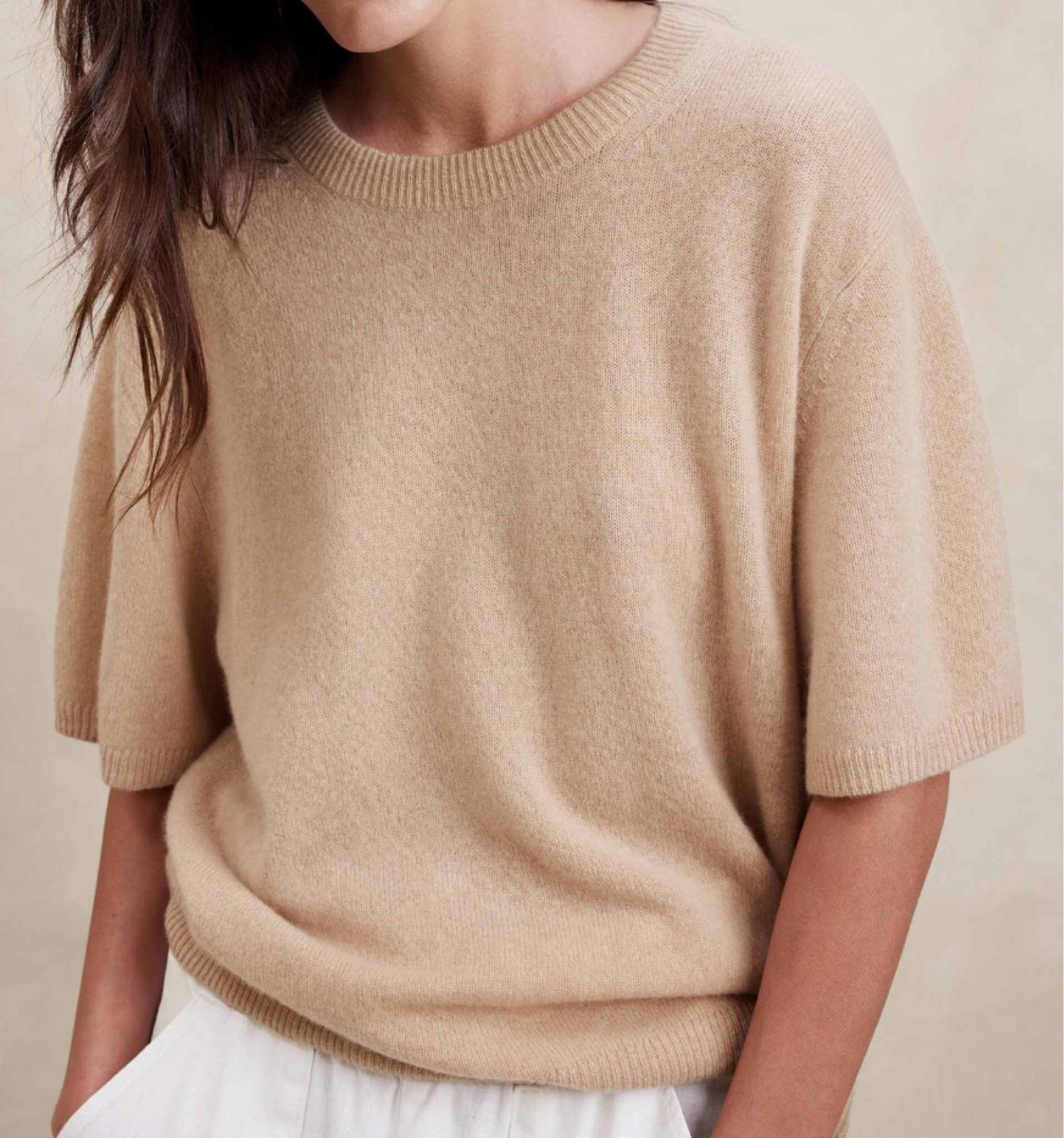 Luna cashmere sweater top in ‘sandstorm’ from banana republic 
Camel
House of colour / Autumn 

#LTKStyleTip #LTKTravel