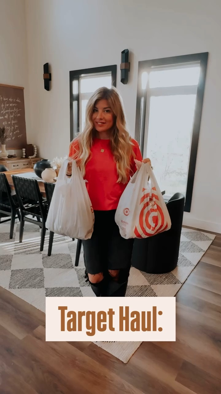 Target haul, but make it fall and cozy 🍂🛒 

Filling my cart with all the warm tones, soft textures, and comfy vibes. Because nothing says ‘home’ like a little seasonal refresh! #TargetFinds #FallFeels #CozySeason #motherhoodstyle #momlife #sweaterweather @target