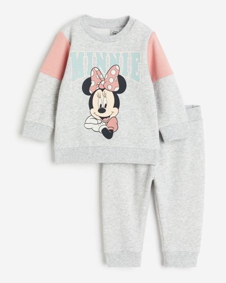 adorable Minnie set for the kiddos!!

baby clothes, toddler clothes, kid clothes, Disney outfit, Disney world, Disney land 

#LTKbaby #LTKkids #LTKtravel