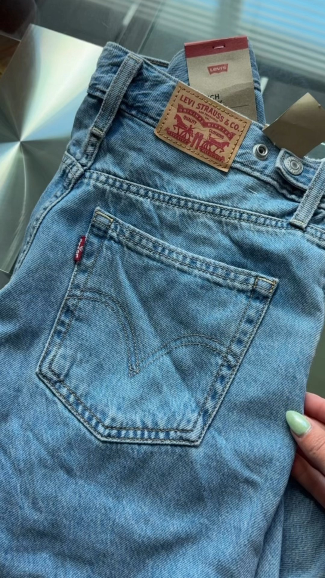 The ✨perfect✨ jeans!!

#LTKStyleTip #LTKBeauty #LTKFindsUnder100