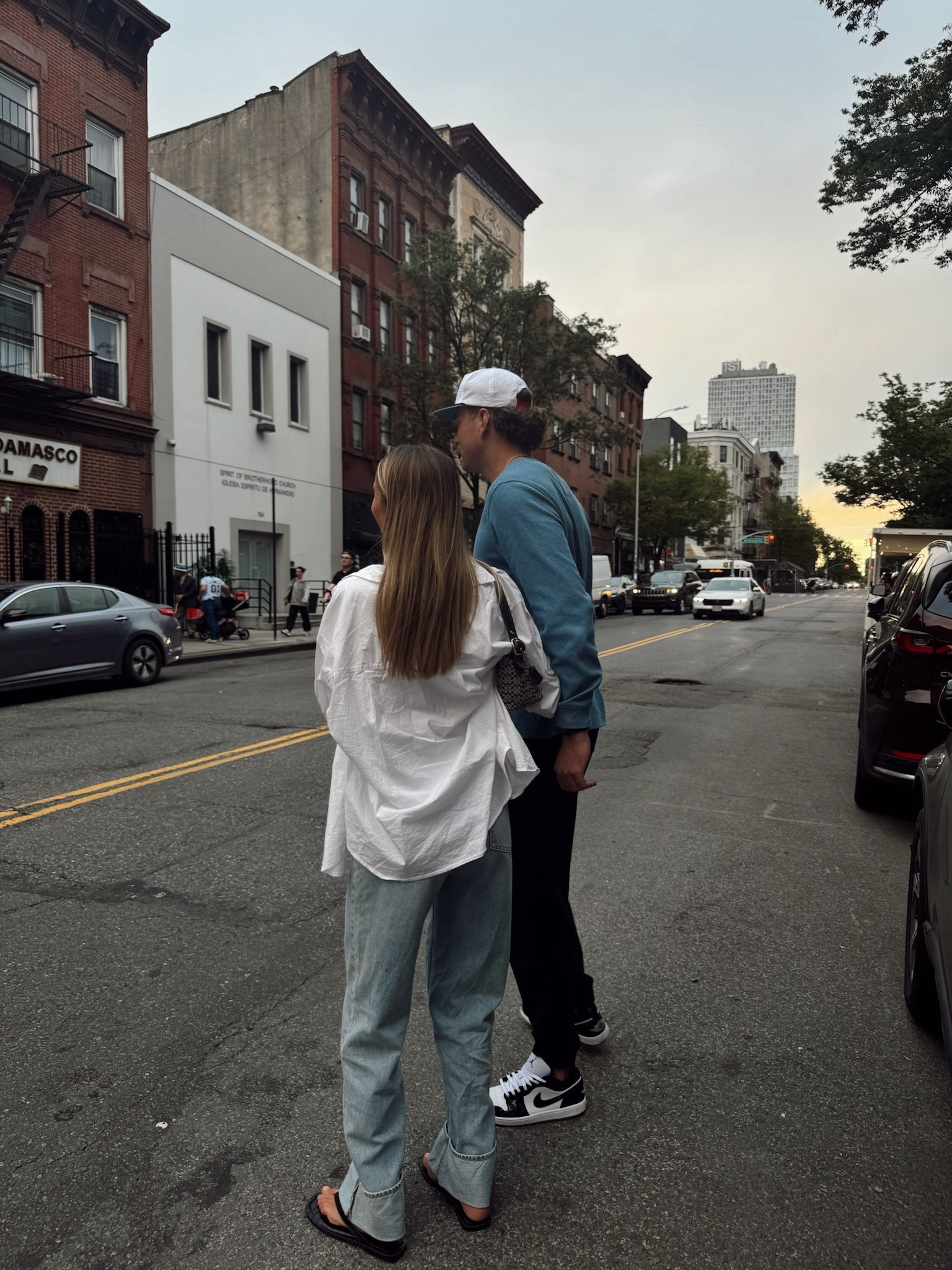 date night in brooklyn 👩🏼‍❤️‍💋‍👨🏼

New York style , fashion , summer , date night , flip flops and jeans 
