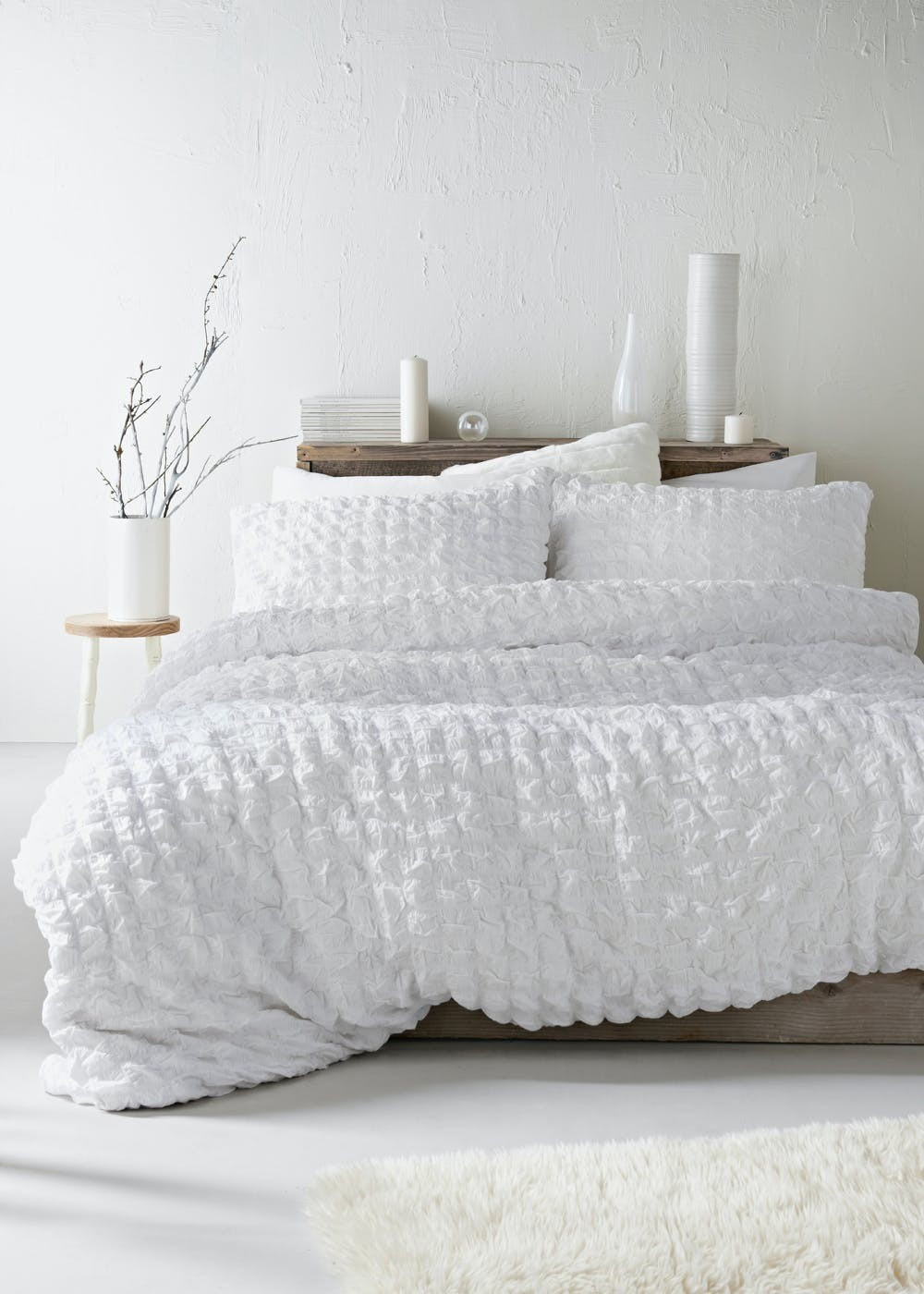 100% Cotton Seersucker Duvet Cover – White | Matalan (UK)