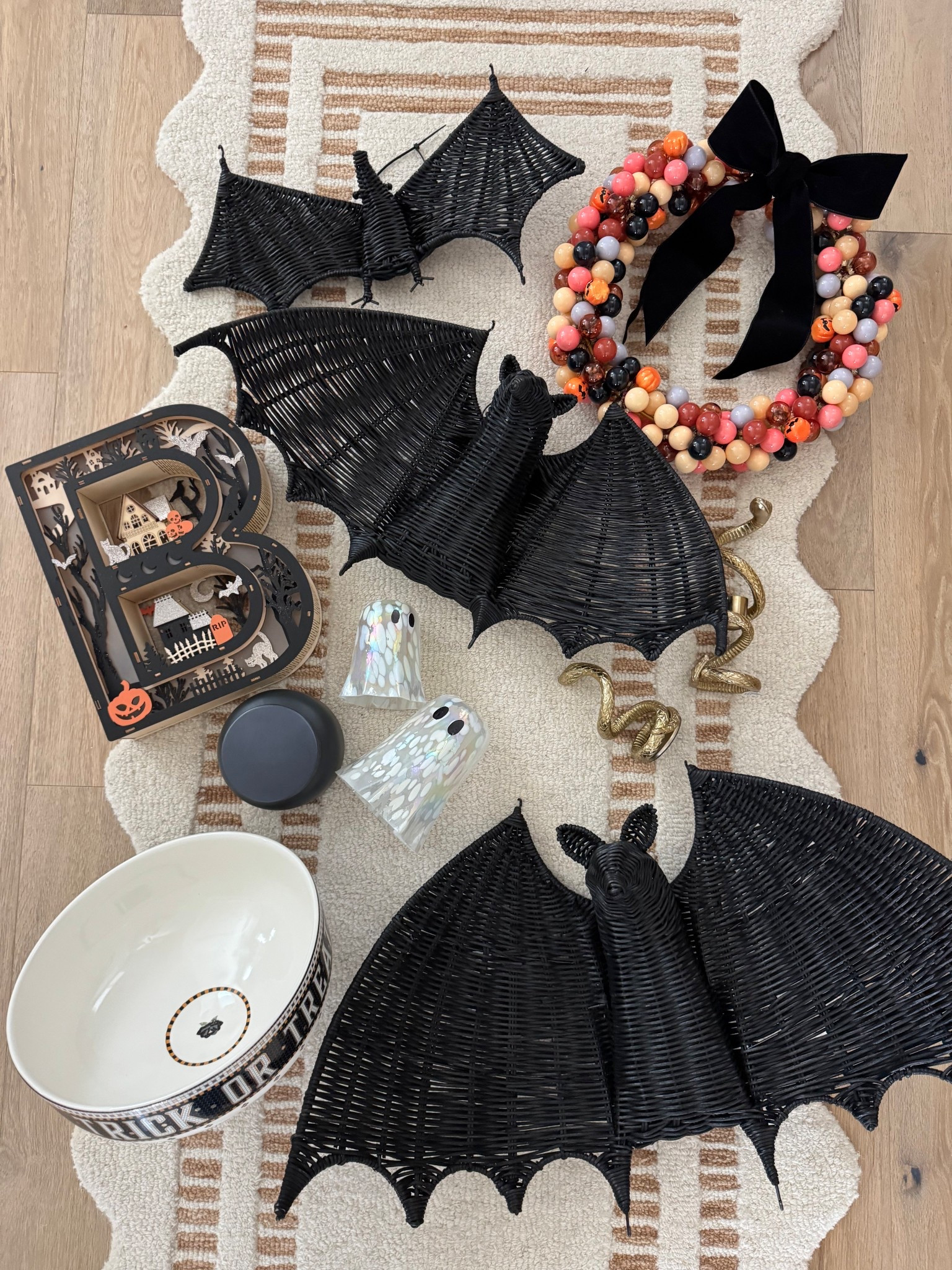 A Halloween beautiful mess 🦇 🎃 

#LTKHome #LTKFindsUnder100 #LTKSeasonal