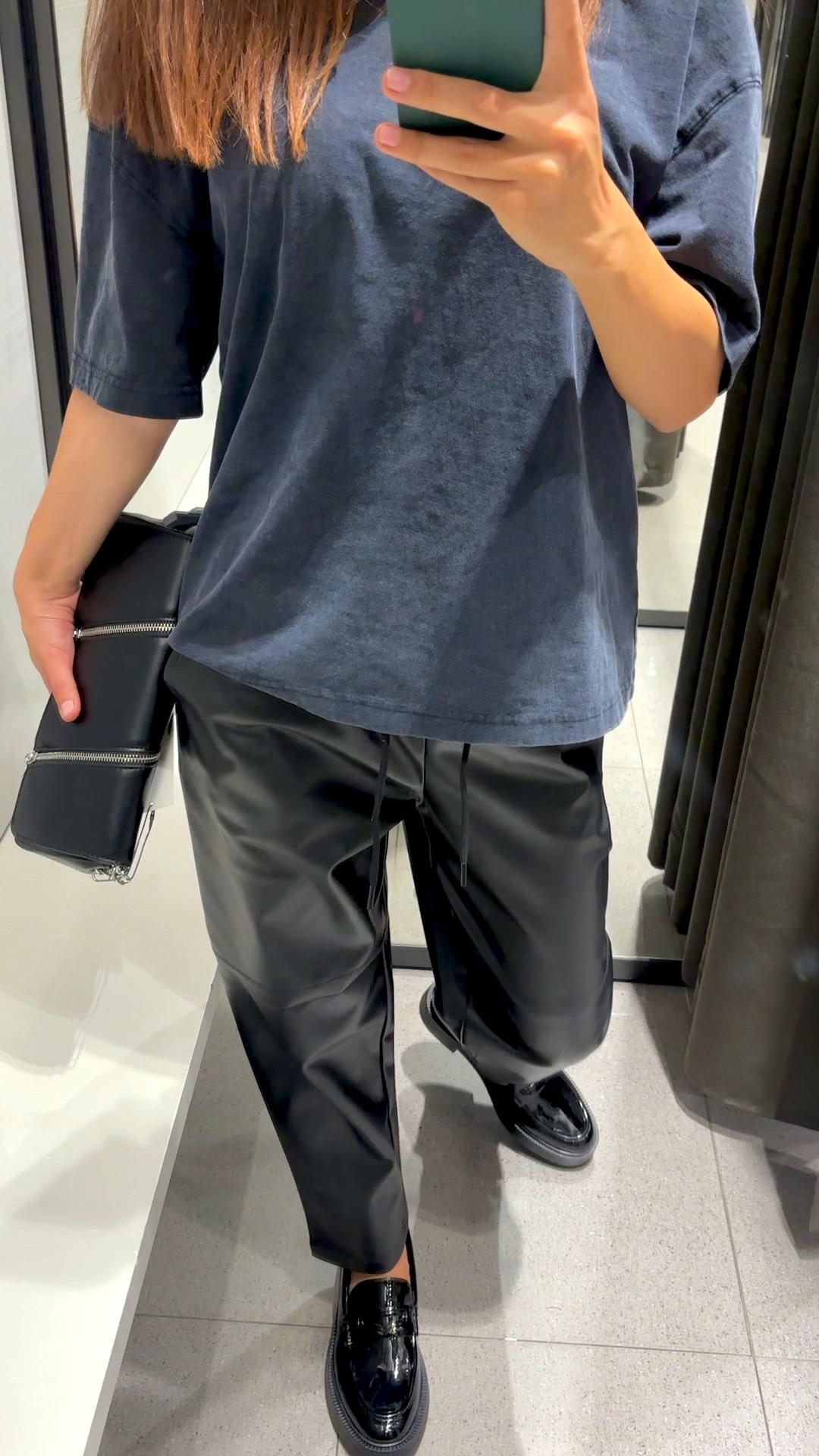ZARA
Daily Outfit Idea🔗
(Linked similar)

#style #fashion #ootd #stylebyemmanuella



#LTKitbag #LTKfindsunder100 #LTKSeasonal