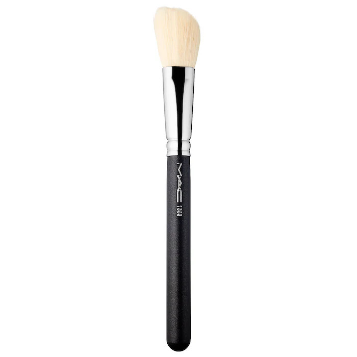 168 Synthetic Large Angled Contour Brush - MAC Cosmetics | Sephora | Sephora (CA)