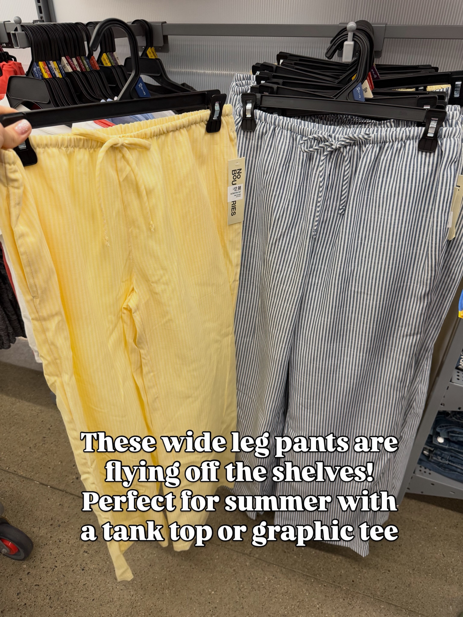 Love me some wide leg pants in summer, great for times you don’t want to wear shorts! These fit tts. I’m a medium. #walmartfashion