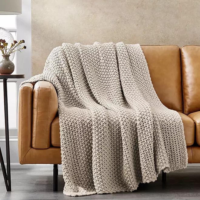 Member's Mark Oversized Chunky Knit Throw, 60" x 70" (Assorted Colors) | Sam's Club