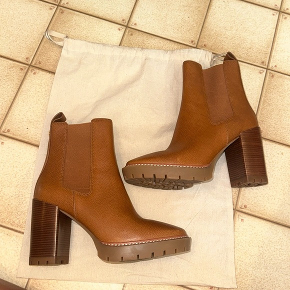 TORY BURCH Carson lug sole ankle boot toasted caramel leather size 9 | Poshmark