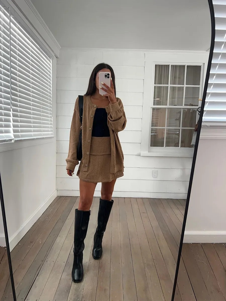 Thanksgiving / Fall outfit / matching set- wearing S in set and tanks, boots true to size! 

 
