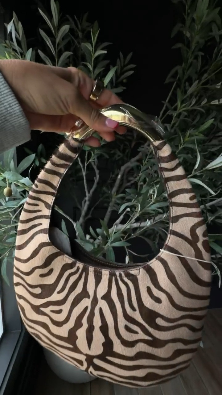Zebra, purse, nsale, nordstrom sale, anniversary sale

#LTKSaleAlert #LTKSeasonal