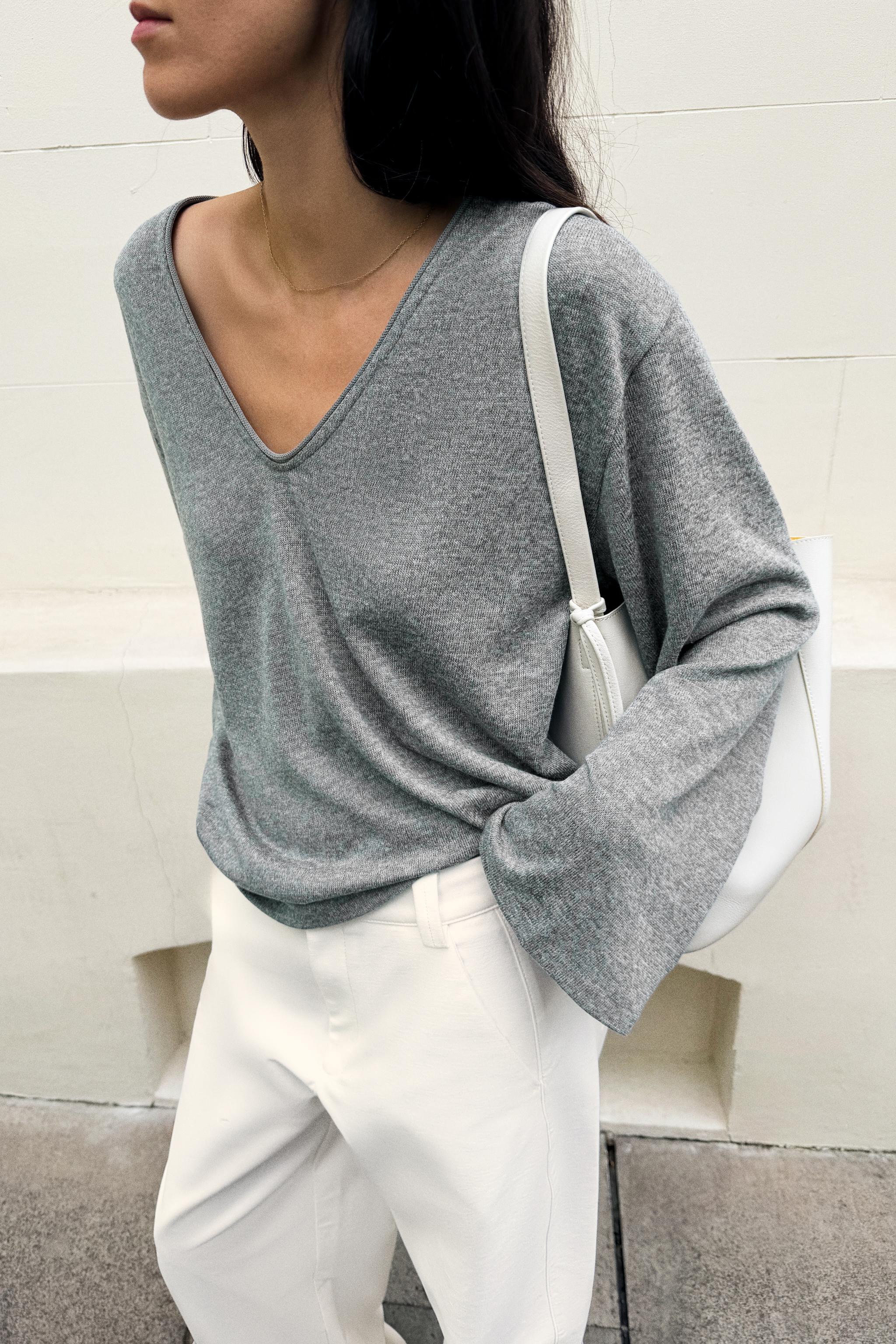 TEXTURED V-NECK T-SHIRT | Zara UK