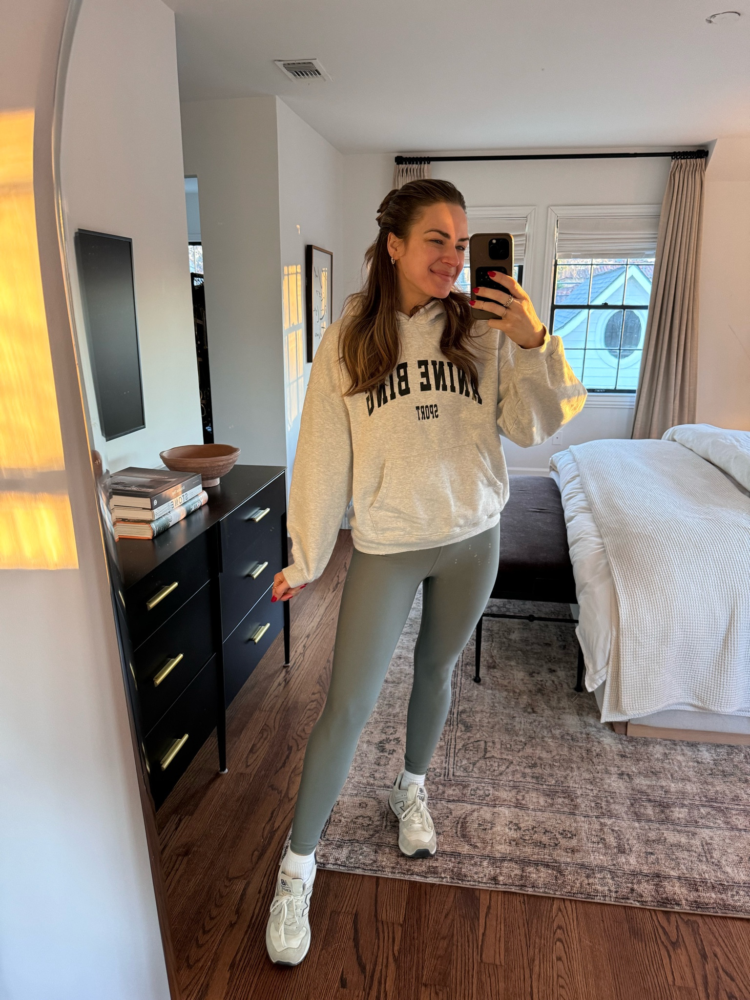 My activewear outfit today! I’m wearing a size S in everything & my sneakers run TTS. 