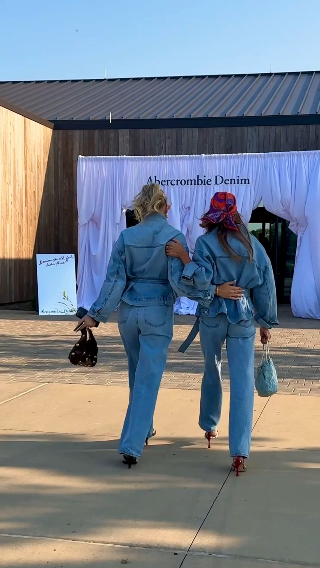 
Double denim moment! I wear a size medium in both piece 💓

#LTKaustralia #LTKjeans #LTKspring