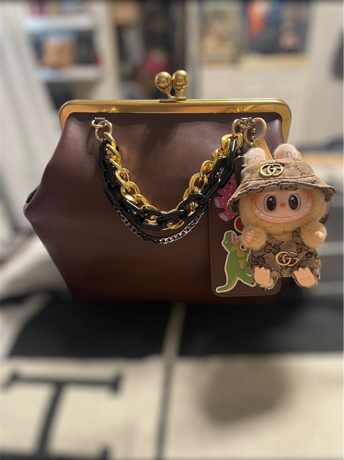 Coach Style



#spring #easteroutfit #watchnow #springbreakoutfit #weddingguestdress #easterdecorations #datenightoutfit #livingroomrefresh #officeoutfit #westernoutfit #springbreakoutfit #coachkisslock #coach