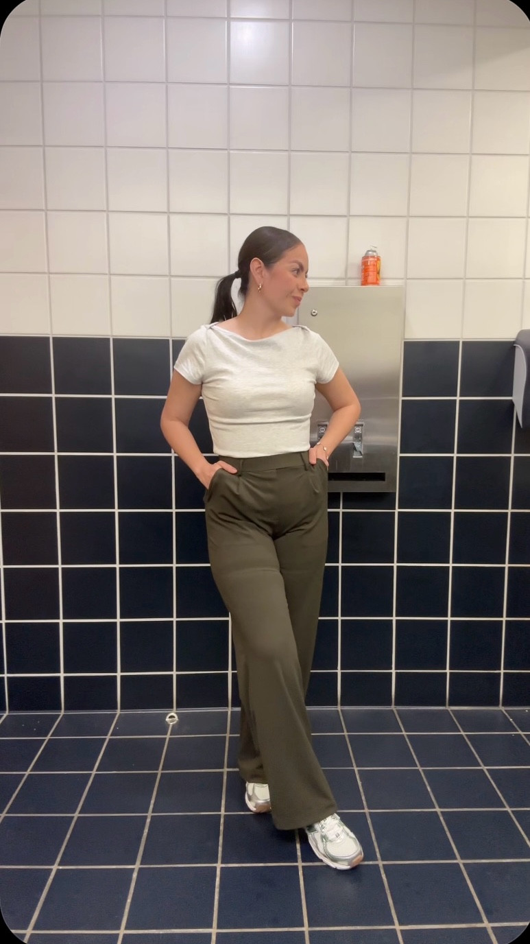 I caved in and bought a pair of the famous HALARA work pants and omg I’m obsessed!!! 😍

#LTKWorkwear #LTKootd