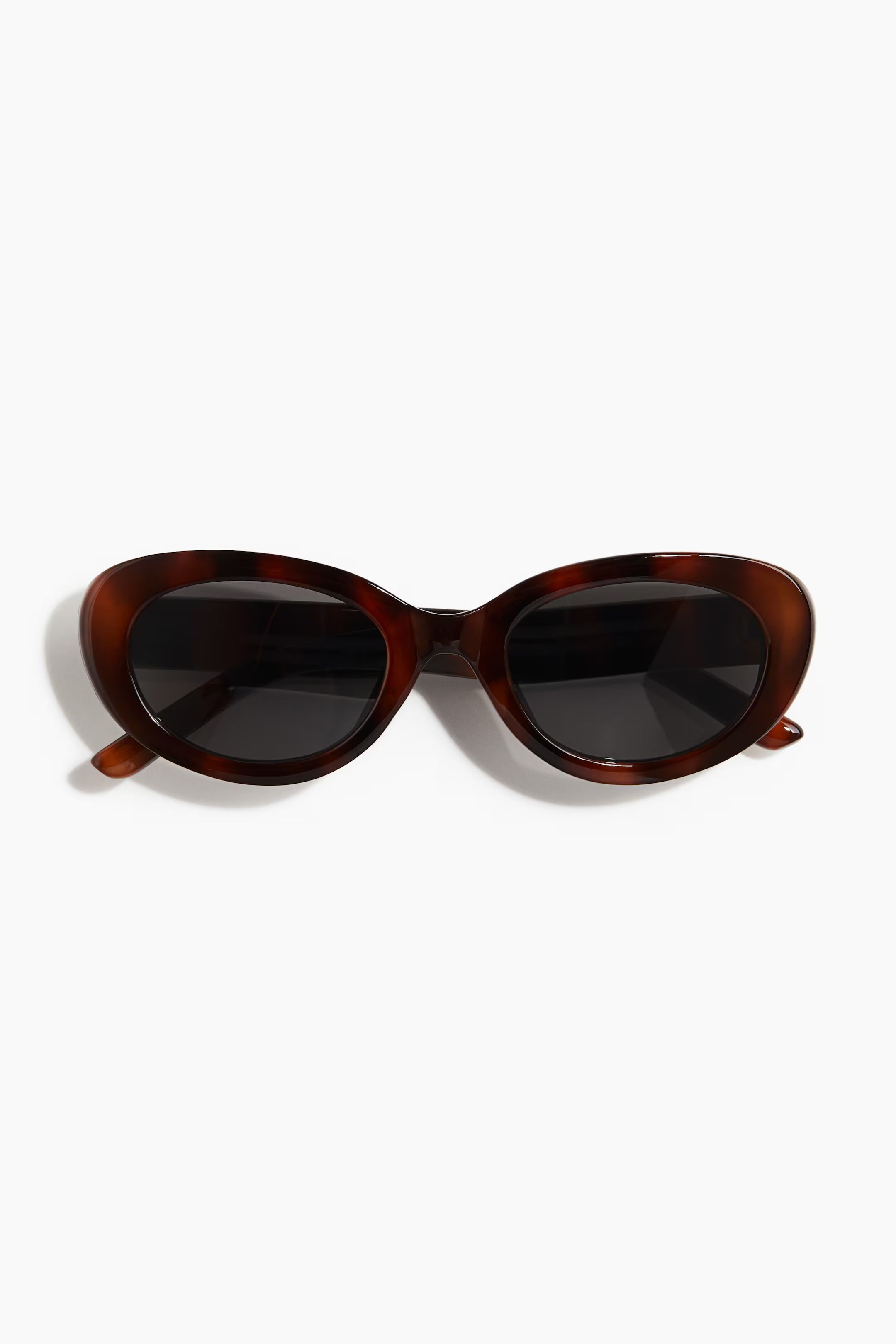 Oval sunglasses | H&M (UK, MY, IN, SG, PH, TW, HK)