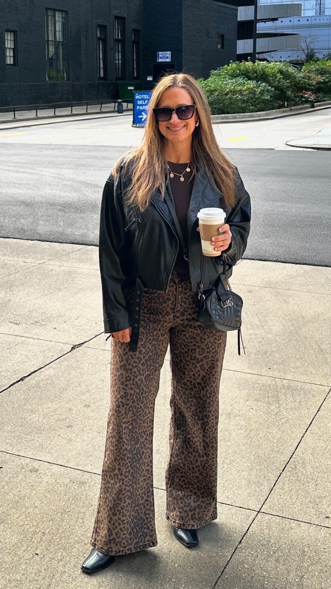 Obsessed with these animal print jeans from Gianni Bini. Give me all the animal print! 🐆Wearing a size 30. 

#LTKStyleTip #LTKPetite #LTKMidsize