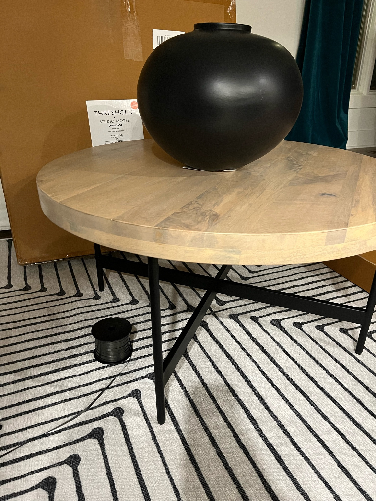 Loving my new Ruggable! With kids and a big dog, I’m thrilled I can wash it.

Rug / home decor / black and white / coffee table / living room 

#LTKhome