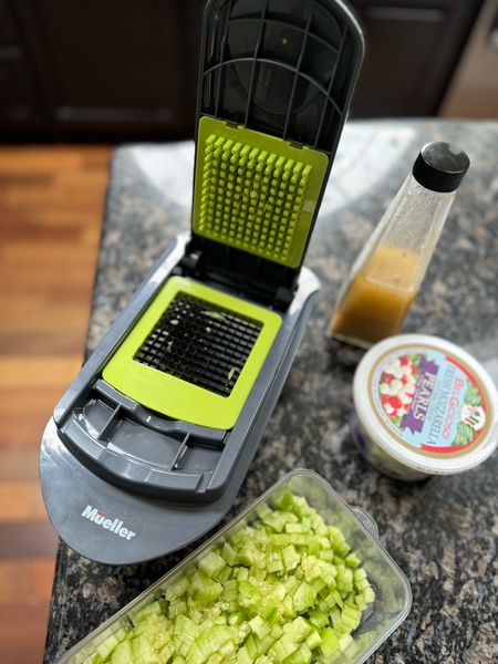 This vegetable chopper is a must have in every home! Makes life so much simpler. 🙌🏼

#LTKfindsunder50 #LTKhome #LTKsalealert