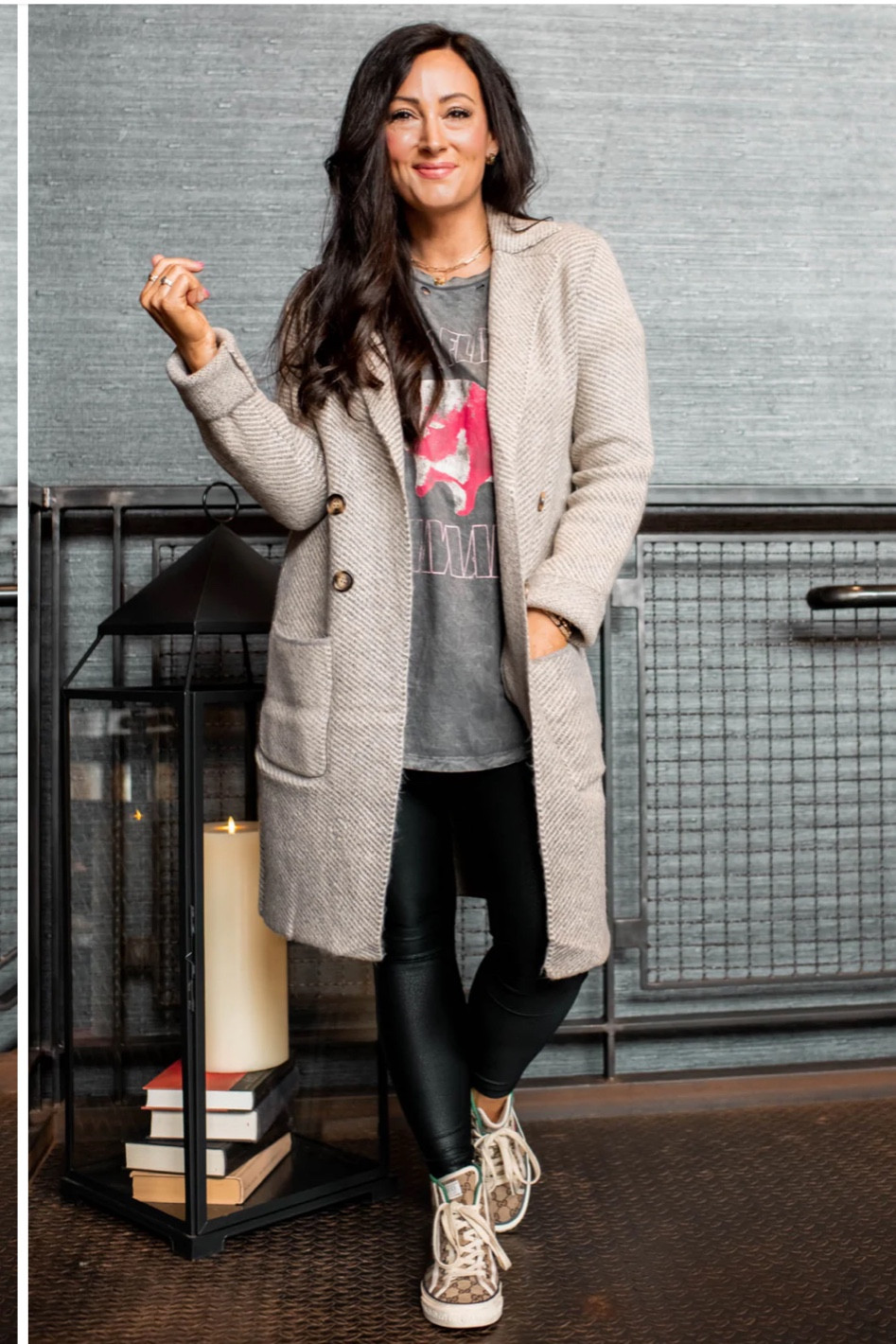 Coat - Fall Outfit 
DISCOUNT CODE: JENNAH15 

Apricot Lane 
Fall 
Fall outfit 
Fall style 
Coat 
Pea coat 

#fall #falloutfit #sweater #coat #workwear #workoutfit 


#LTKSeasonal #LTKstyletip #LTKunder100