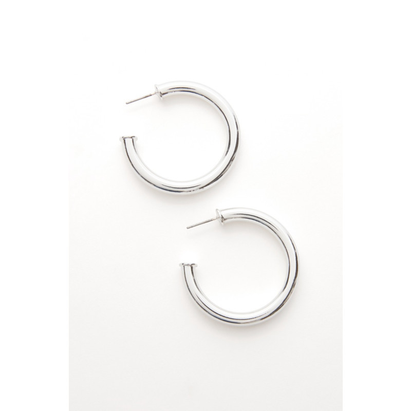 EVEREVE Atlas Statement Hoop Earring | EVEREVE | Evereve