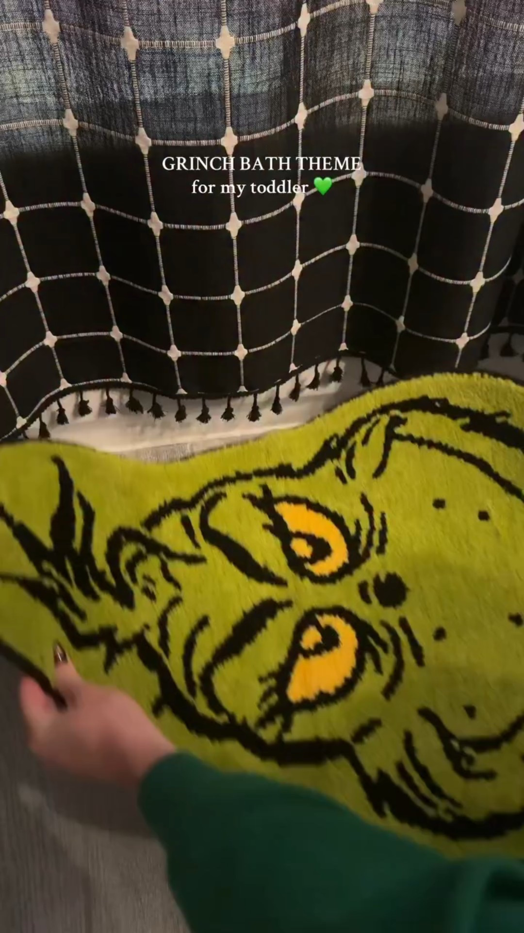 GRINCH BATH for my toddler 💚 

#grinchmas #bathtoys #christmas #thegrinch #grinch #sensoryplay

#LTKKids #LTKHoliday #LTKSeasonal