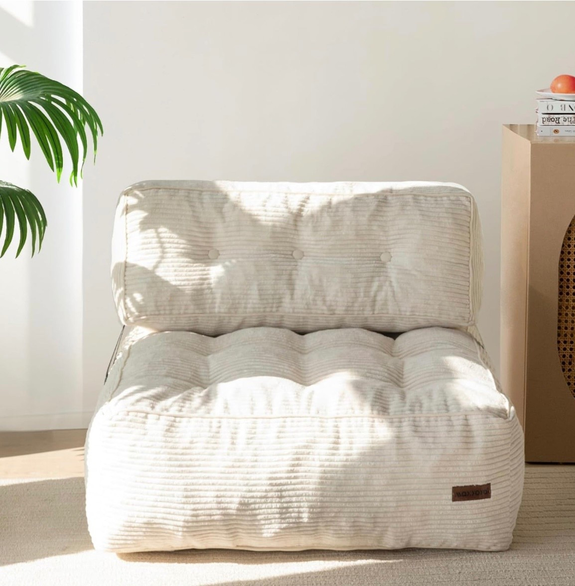 Sundrenched, stylish, and so comfy 😍 This modern lounge chair is my new favorite spot to relax — and it looks just as good as it feels! Linked it for you on my LTK page — go grab yours before it’s gone! 🛋✨ #LTKhome #ComfyVibesOnly #HomeGoals