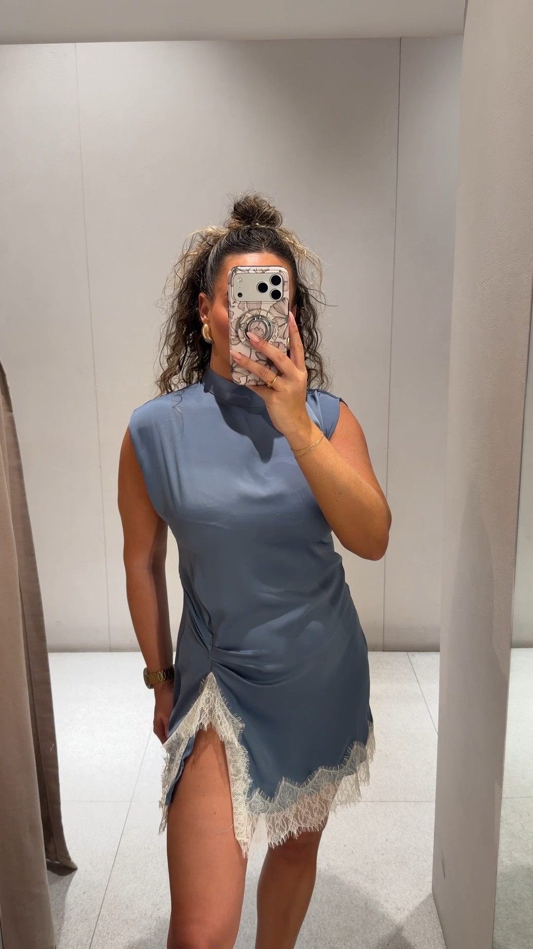 How gorgeous is this dress! Perfect if your looking for ‘something blue’ for a hen do ✨

I’m a UK SIZE 10, 5ft4 and I’m wearing a size medium

#LTKsummer #LTKstyletip #LTKdresses