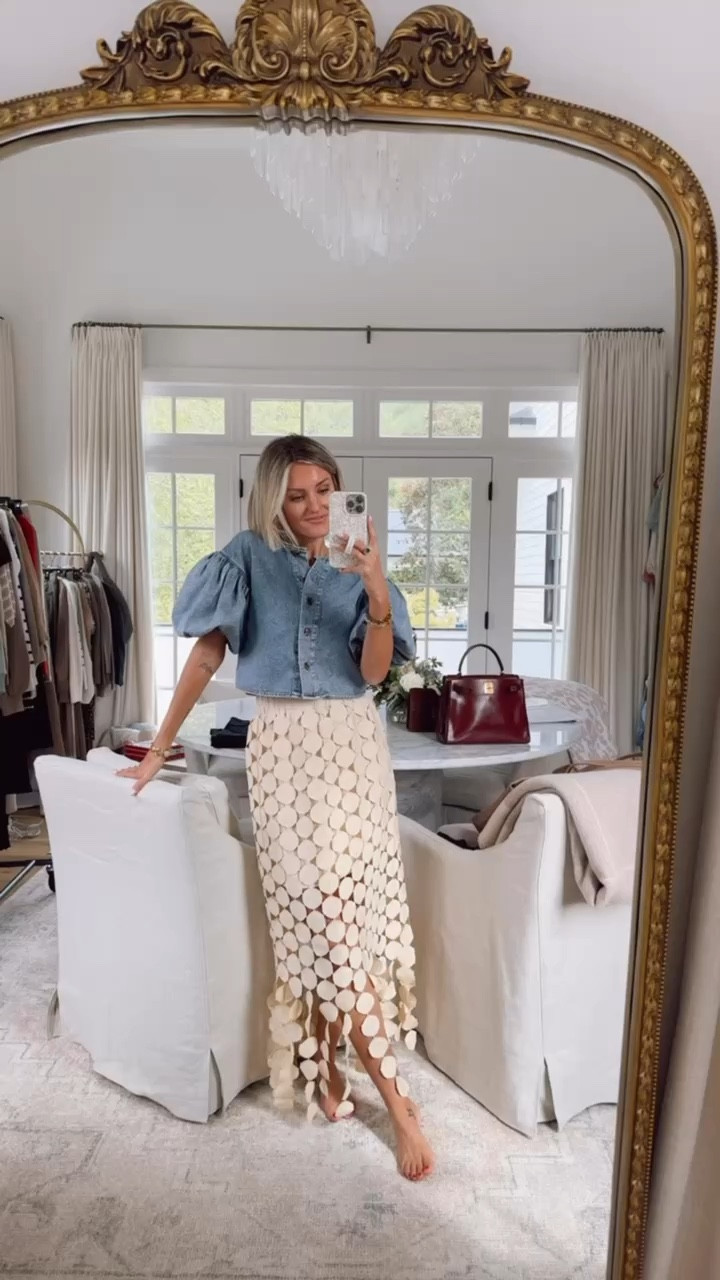 What I wore today into the office! Wearing XXS in top & S in skirt! This top is still sold out, but I linked similar options below!

Loverly Grey, fall outfits, fall looks, Amazon finds, Amazon fashionn

#LTKStyleTip #LTKSeasonal #LTKWorkwear