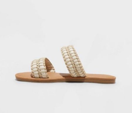 *NEW* Target slide sandals I love 🤍 under $25 👏🏼

#LTKshoecrush #LTKunder50 #LTKFind