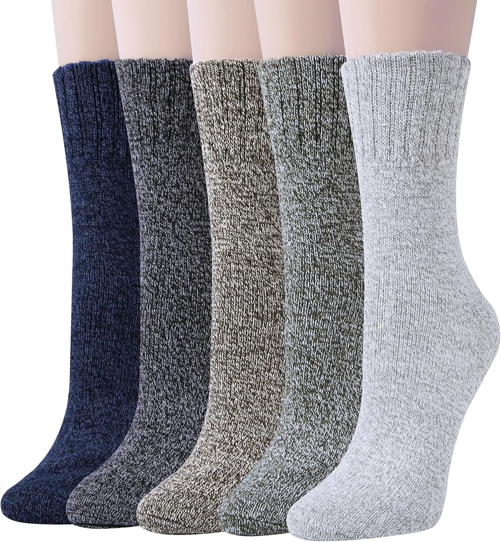 Loritta 5 Pairs Wool Socks for Women Gifts Winter Warm Thick Knit Cabin Cozy Crew Socks | Amazon (US)