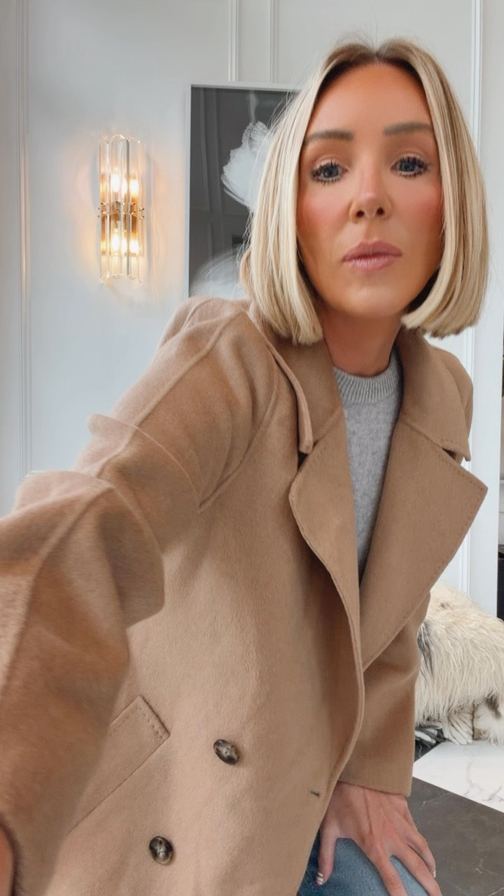 Feels like you have a light weight sweater on .. draped effortlessly and so comfortable 💯💯💯
