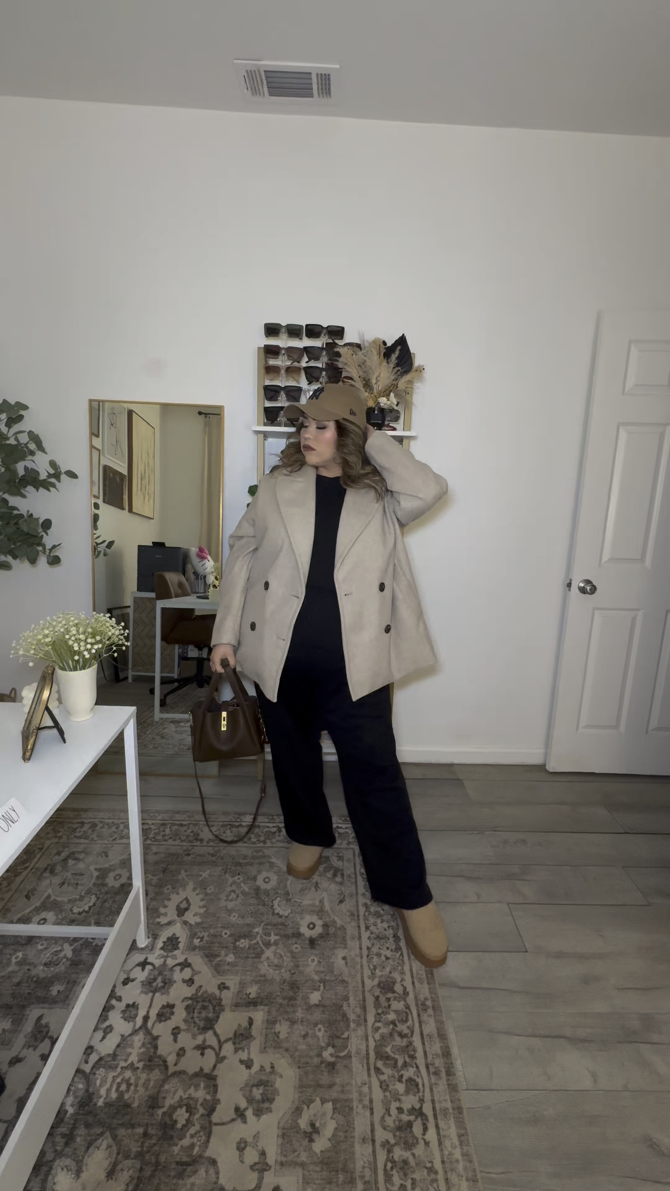 Some days we wear sweatpants but we make it cute 🫶🏻🧸🤎🧥



#LTKFindsUnder100 #LTKPlusSize #LTKStyleTip