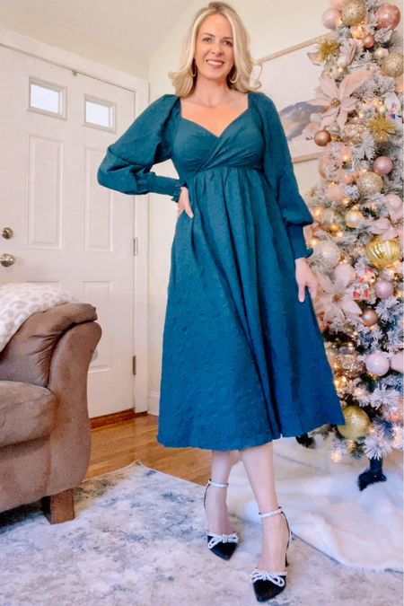 Christmas outfit, Christmas dress, holiday outfit, Christmas Eve, winter wedding guest 

#LTKparties #LTKwedding #LTKHoliday